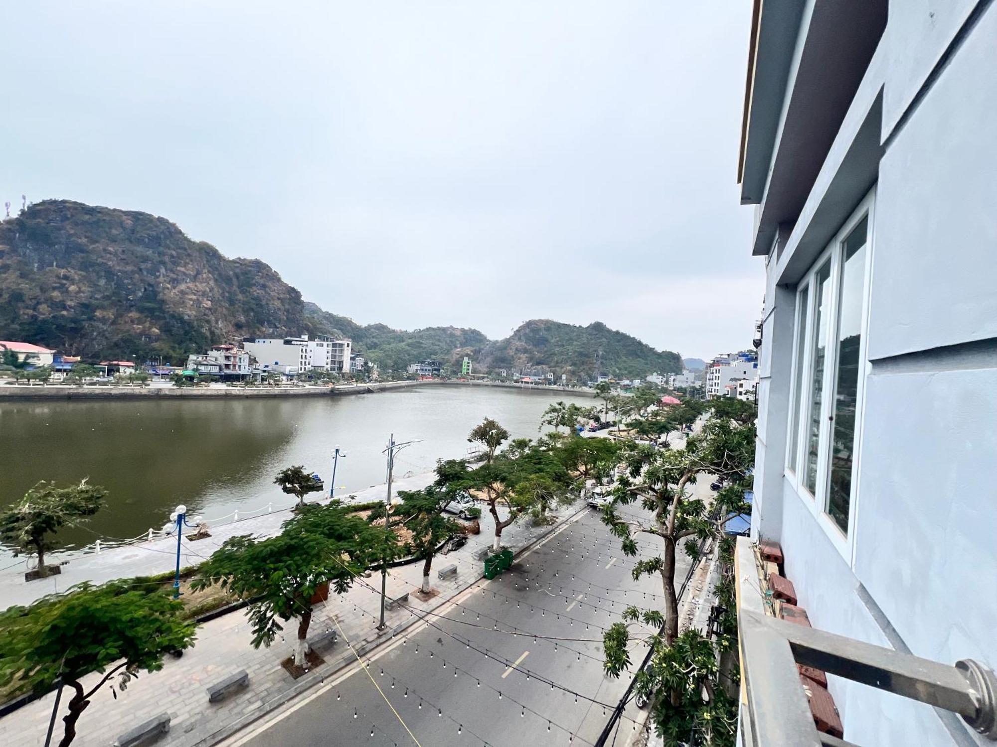 Mb Central Hotel Cat Ba Island ภายนอก รูปภาพ