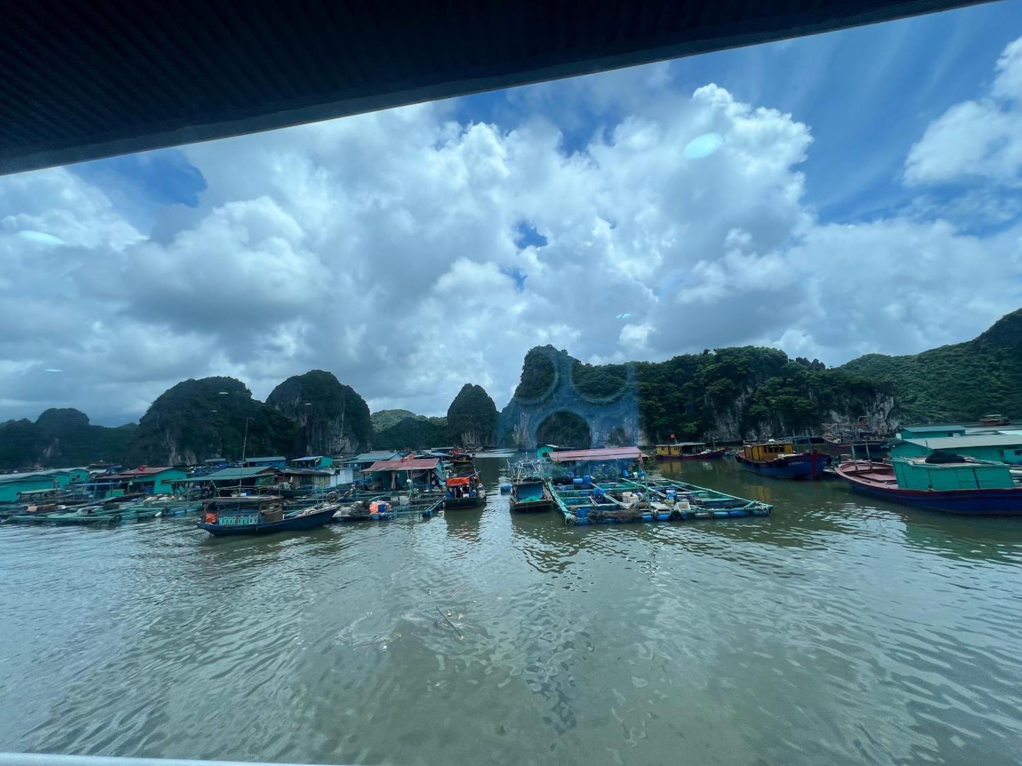 Mb Central Hotel Cat Ba Island ภายนอก รูปภาพ