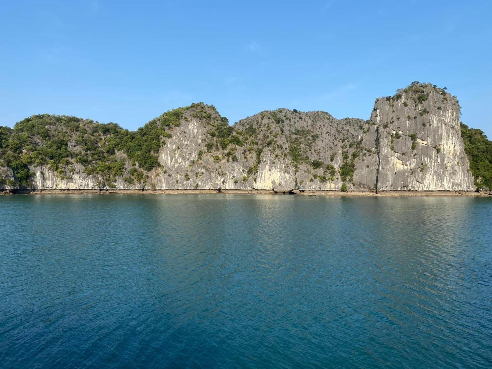 Mb Central Hotel Cat Ba Island ภายนอก รูปภาพ