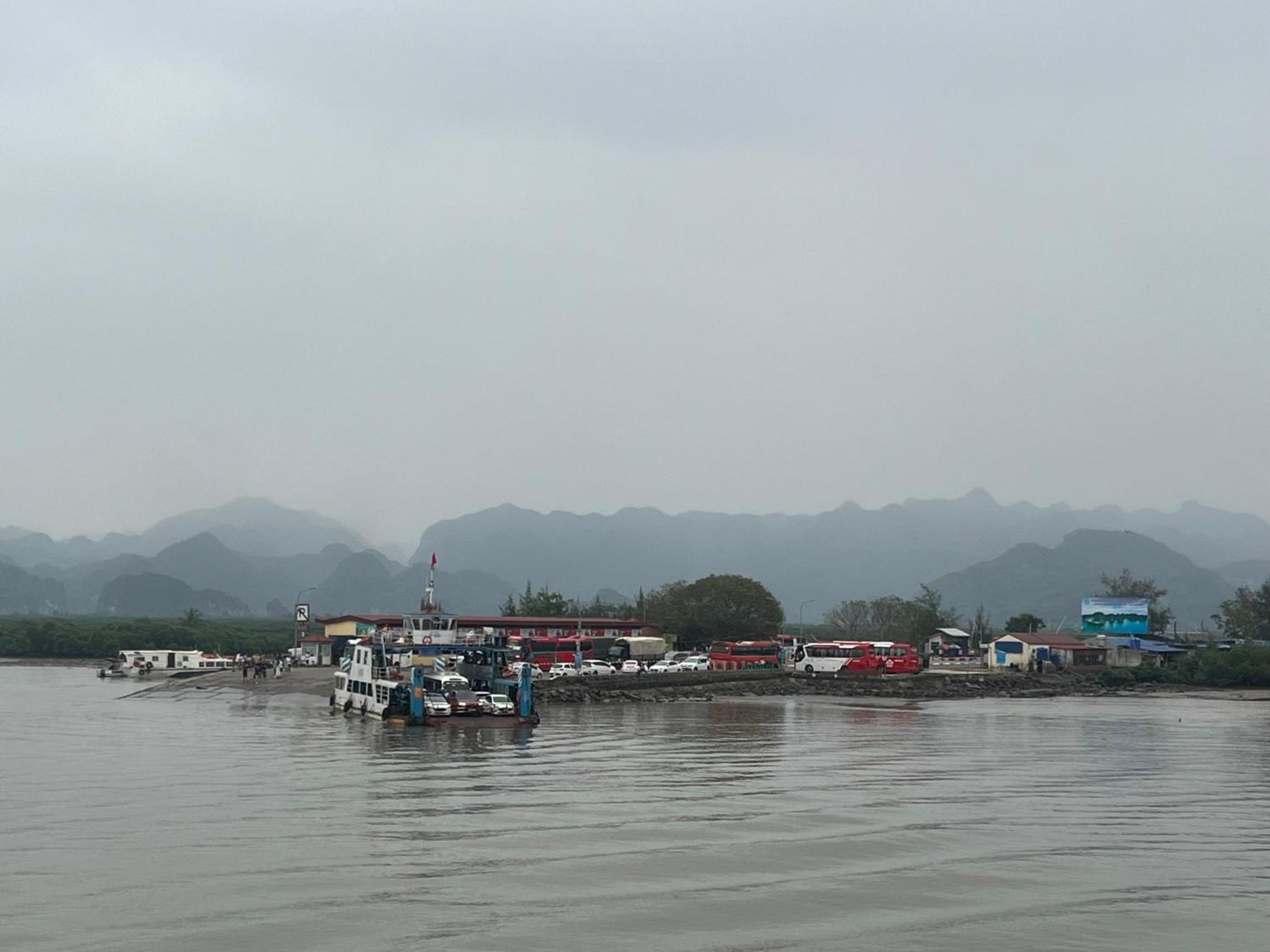 Mb Central Hotel Cat Ba Island ภายนอก รูปภาพ
