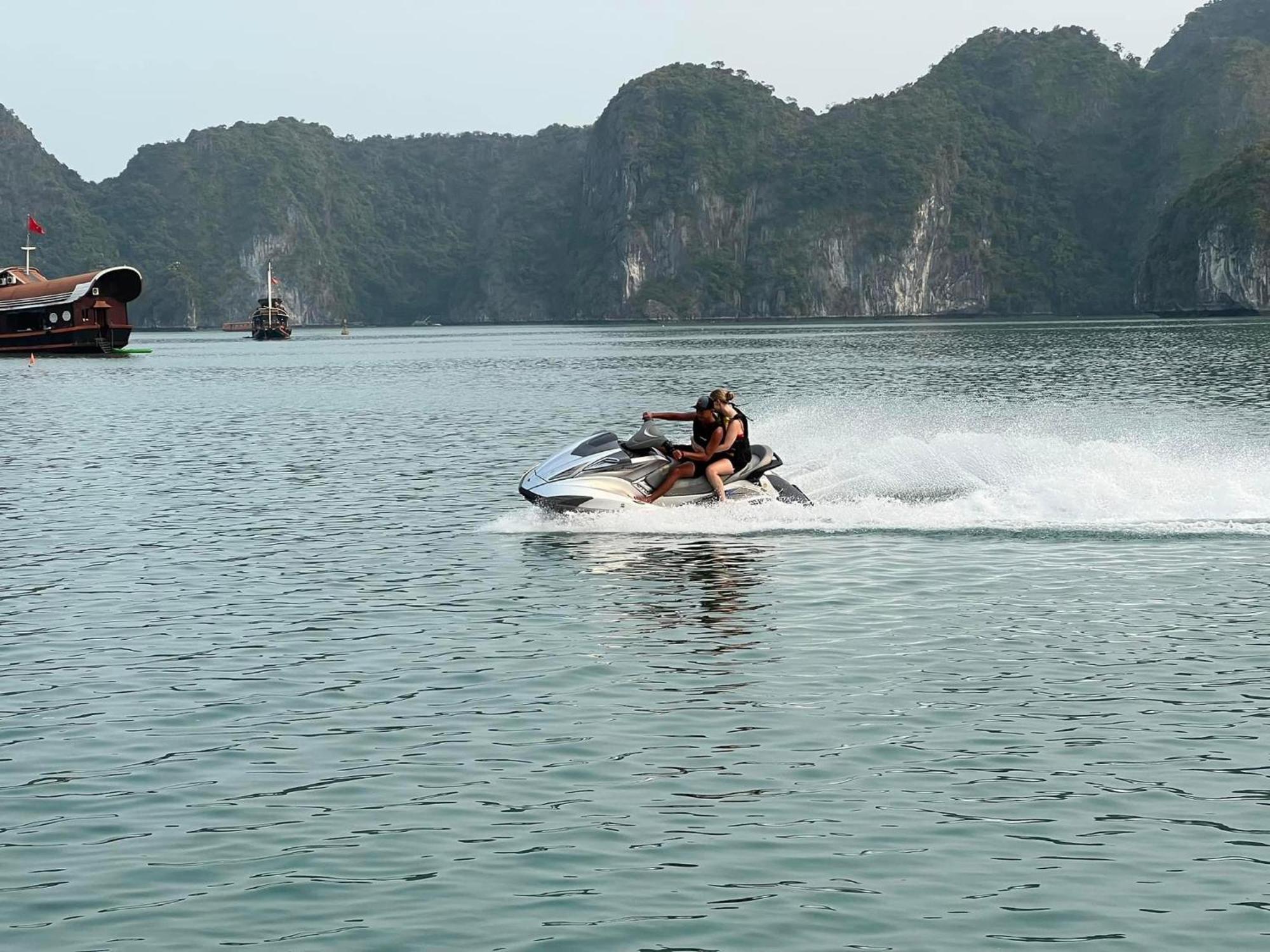Mb Central Hotel Cat Ba Island ภายนอก รูปภาพ
