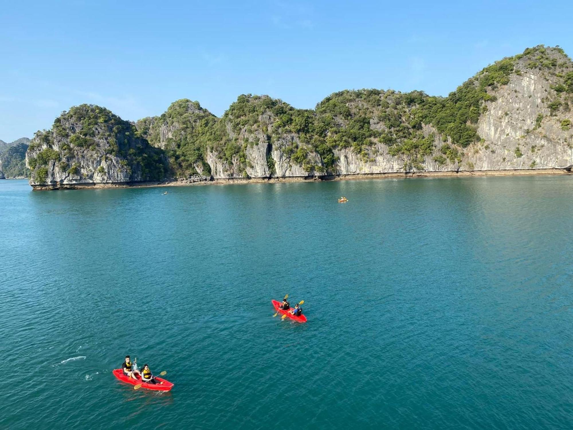 Mb Central Hotel Cat Ba Island ภายนอก รูปภาพ